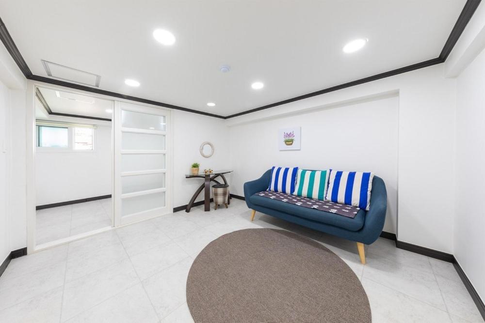 Gangneung Mirabell Spa Pension Bilik gambar